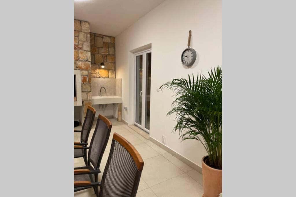 Seaview Pool Apartment-Lumiere, Island Hvar-Gdinj Exterior photo