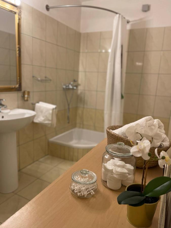 Seaview Pool Apartment-Lumiere, Island Hvar-Gdinj Exterior photo