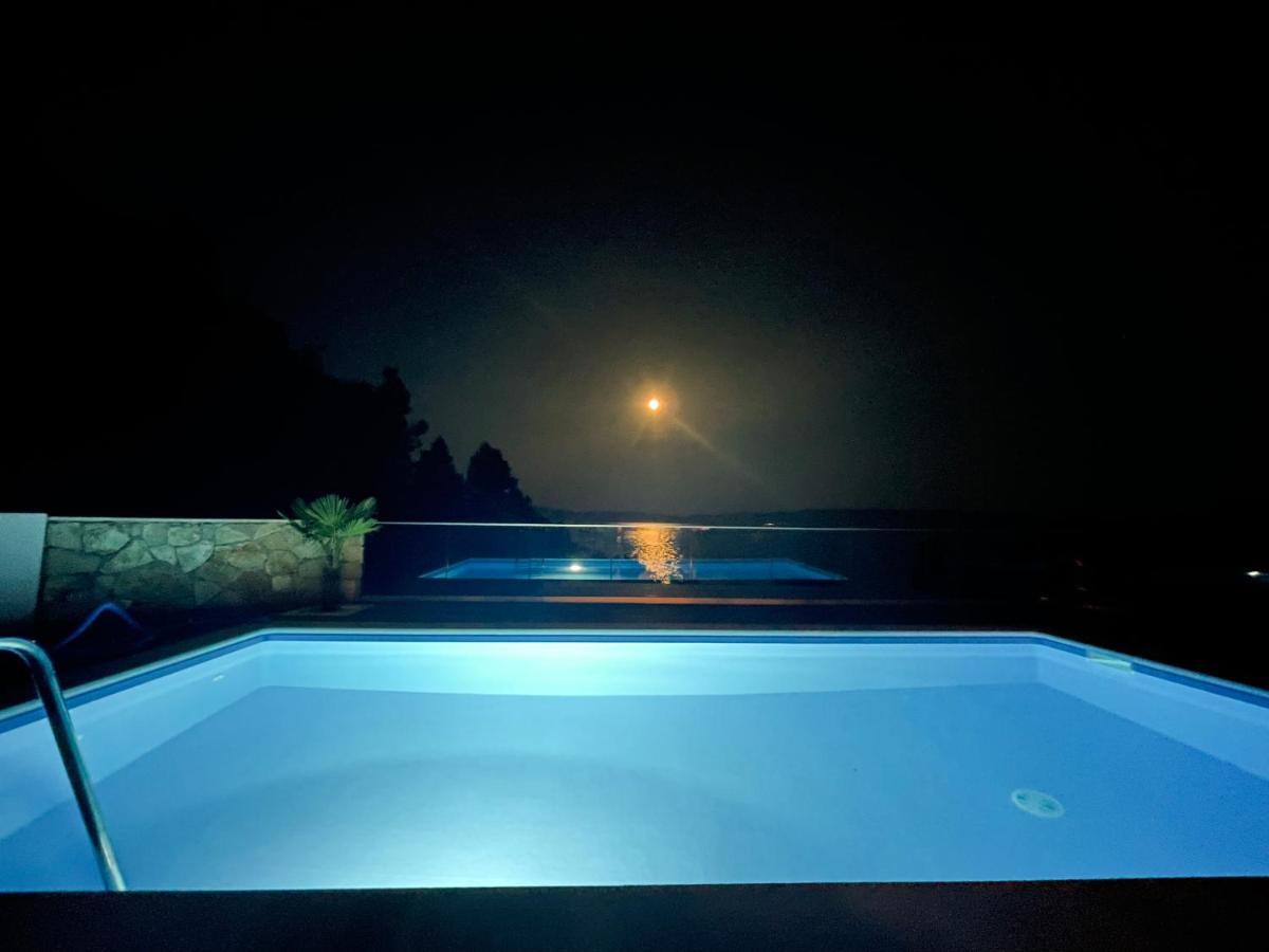 Seaview Pool Apartment-Lumiere, Island Hvar-Gdinj Exterior photo