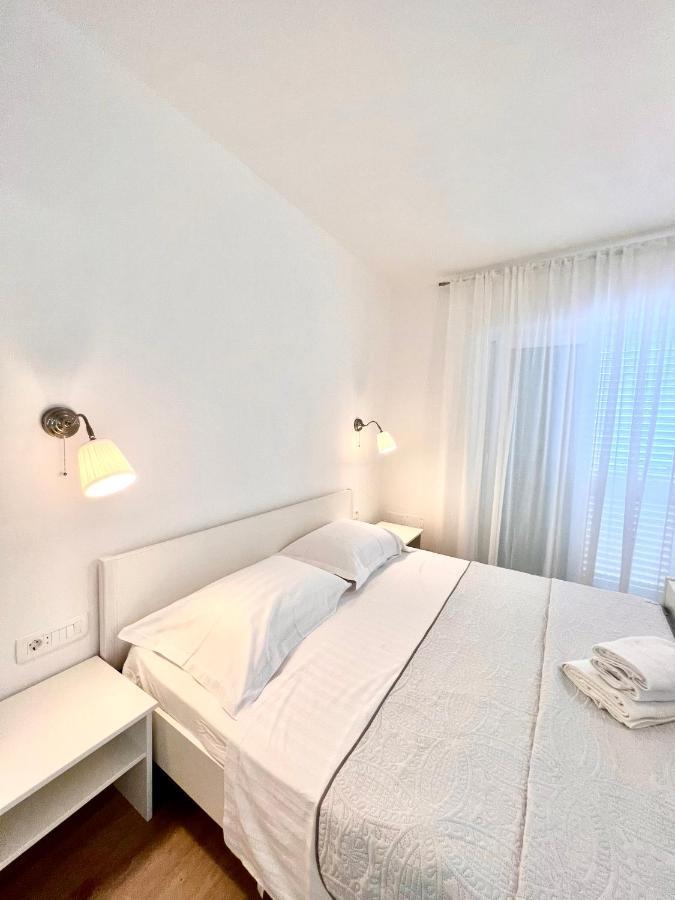 Seaview Pool Apartment-Lumiere, Island Hvar-Gdinj Exterior photo